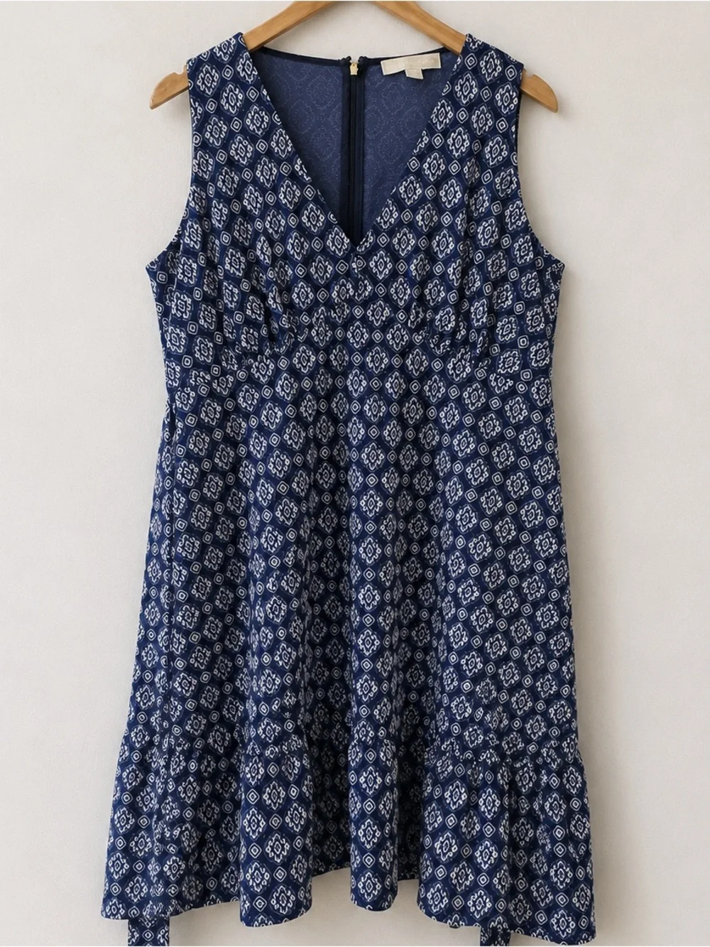 MICHAEL Michael Kors Knit Ruffle Hem Dress L Navy Blue Geometric Sleeveless